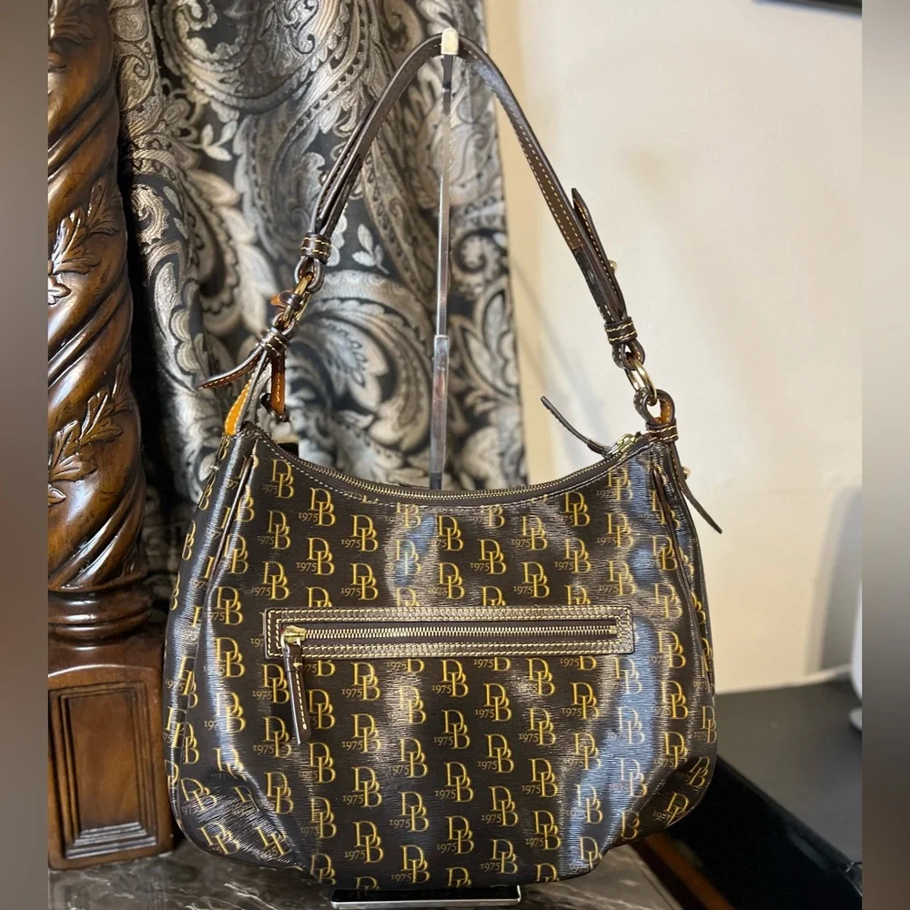 Dooney & Bourke Signature Dark Brown Leather 1975 Collins Bag